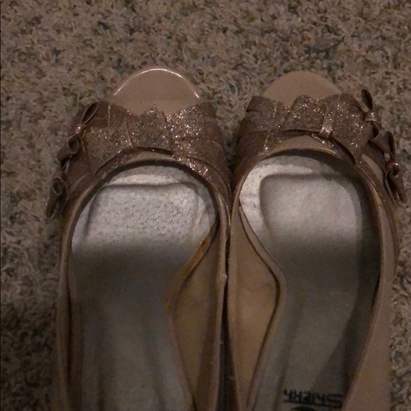 Tan 4 inch heels - Picture 5 of 5